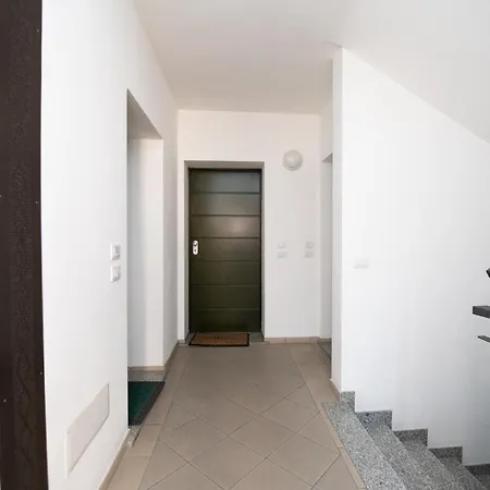 Casa Blu * Тосколано-Мадерно